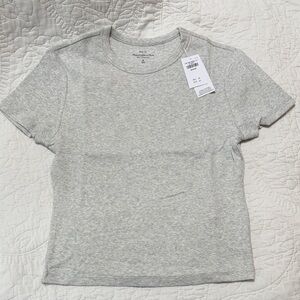NWT Abercrombie ribbed Baby Tee heather grey sz M